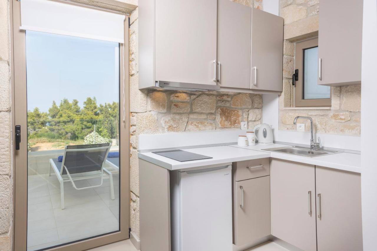 Anna Mare Luxury Apartments アフィトス エクステリア 写真