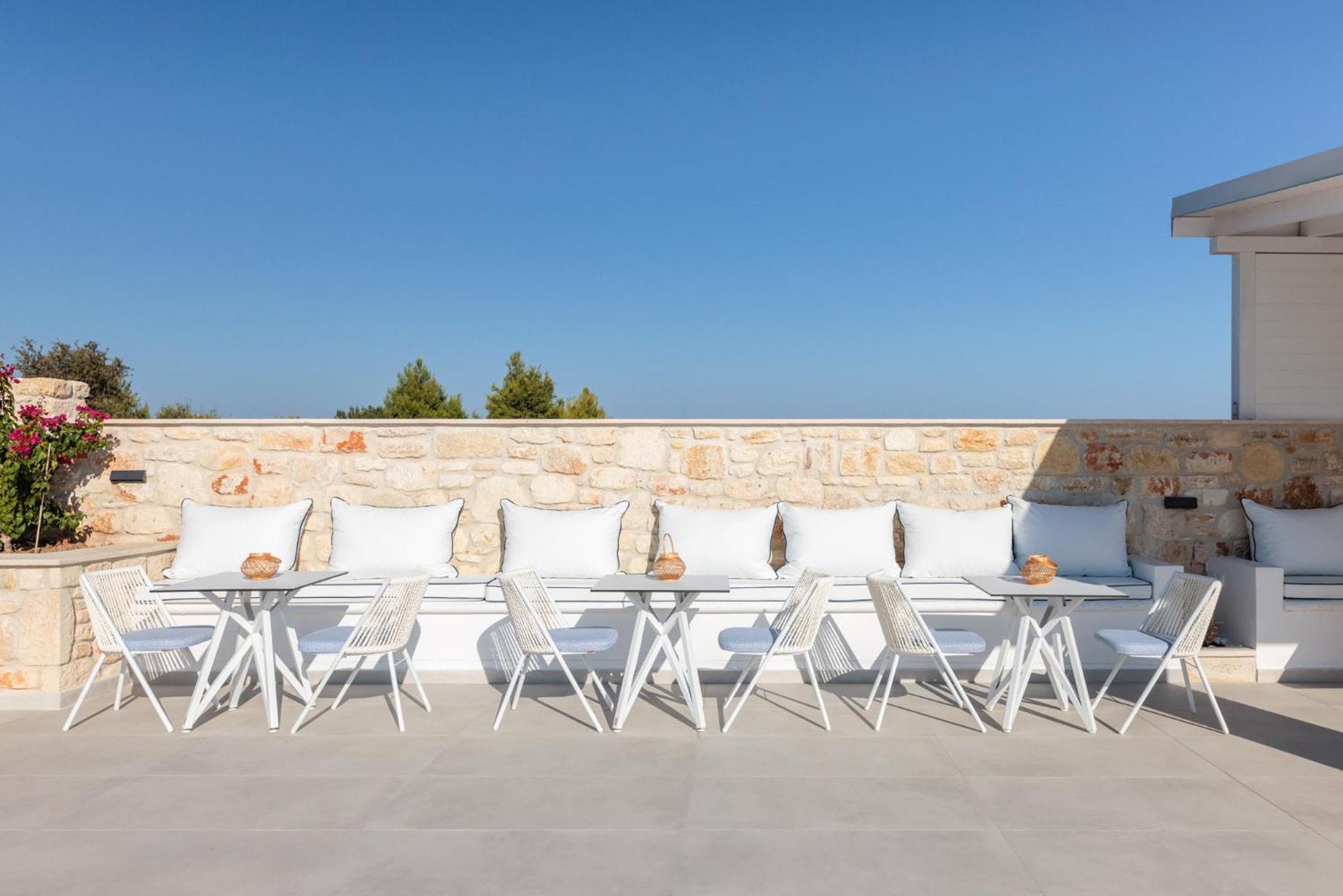 Anna Mare Luxury Apartments アフィトス エクステリア 写真