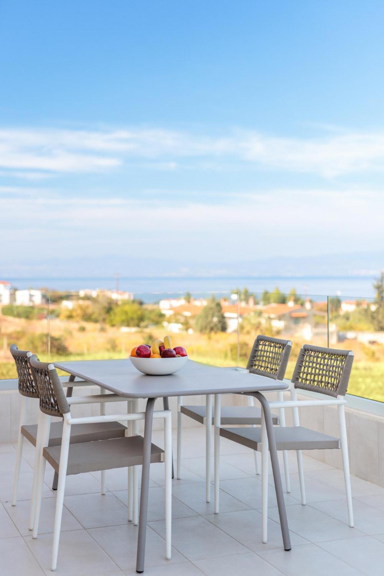 Anna Mare Luxury Apartments アフィトス 部屋 写真