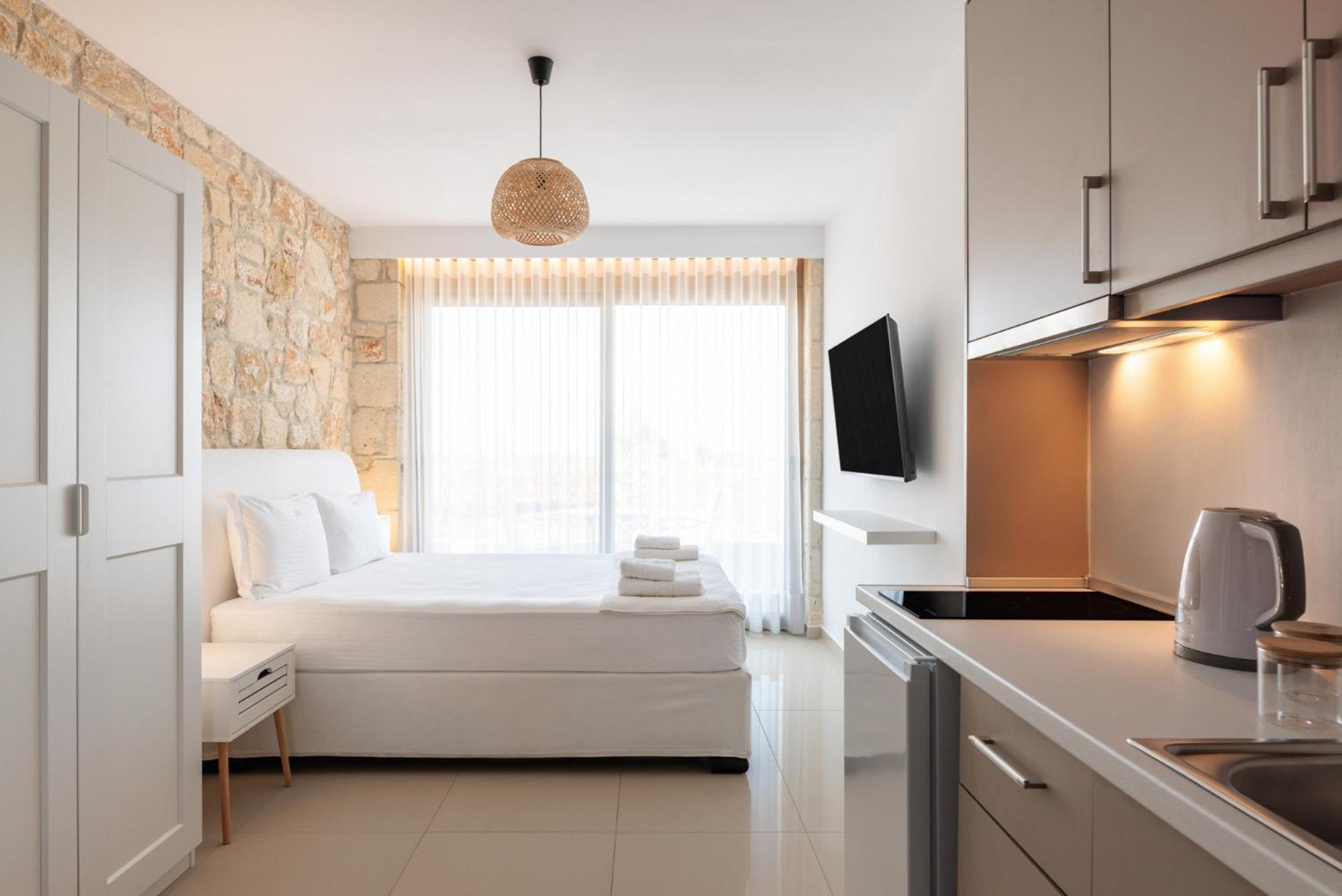 Anna Mare Luxury Apartments アフィトス 部屋 写真