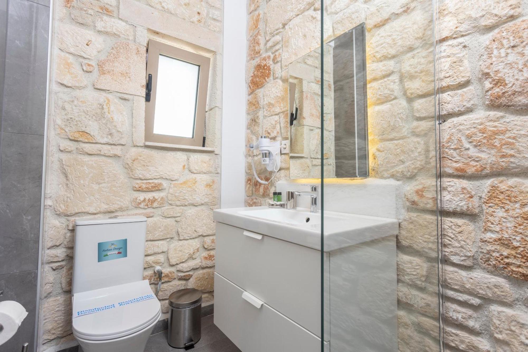 Anna Mare Luxury Apartments アフィトス エクステリア 写真