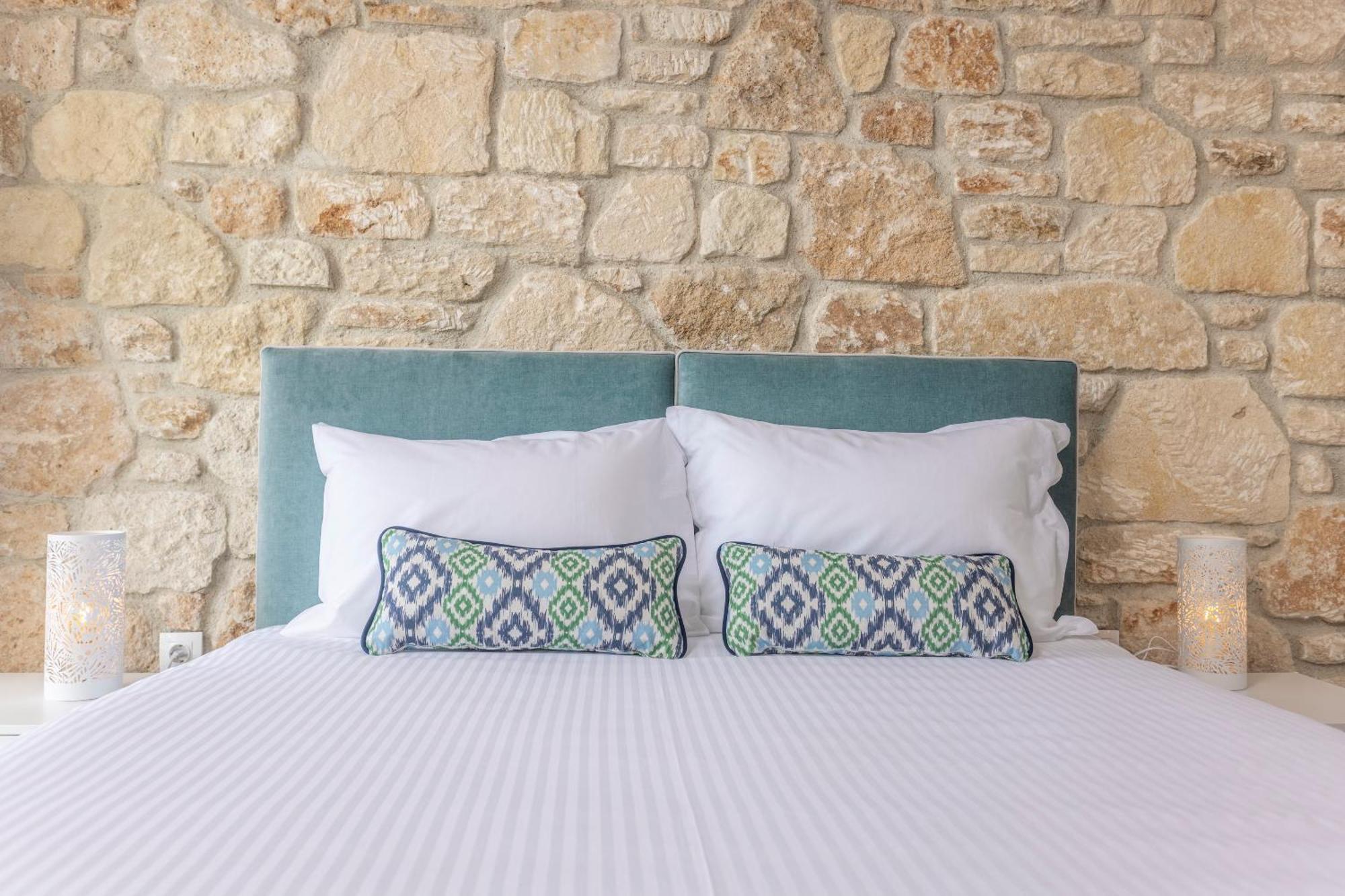 Anna Mare Luxury Apartments アフィトス 部屋 写真