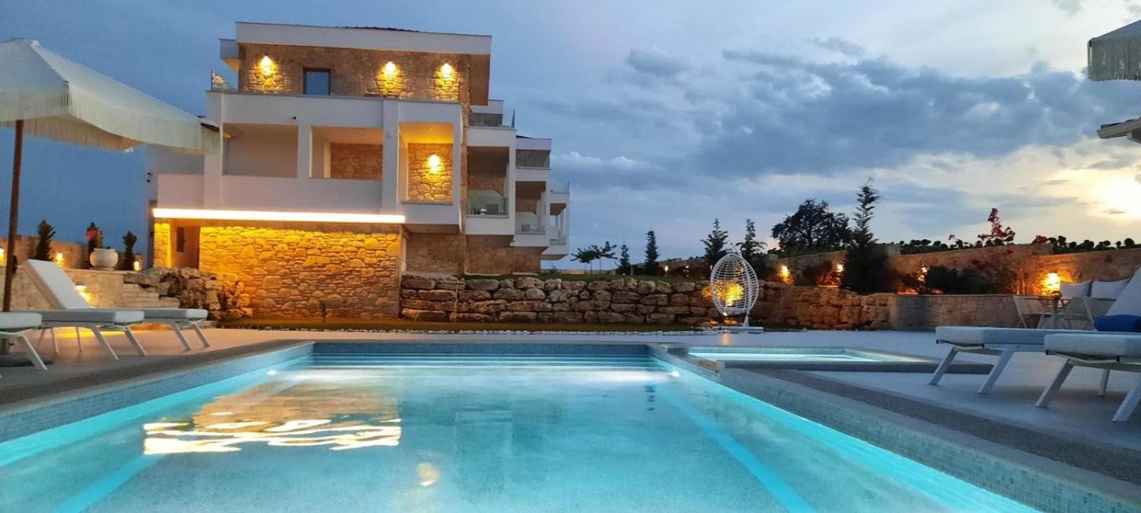 Anna Mare Luxury Apartments アフィトス エクステリア 写真